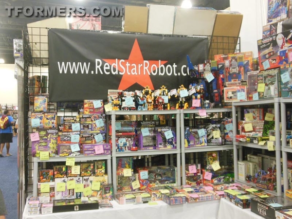 BotCon 2013   The Transformers Convention Dealer Room Image Gallery   OVER 500 Images  (94 of 582)